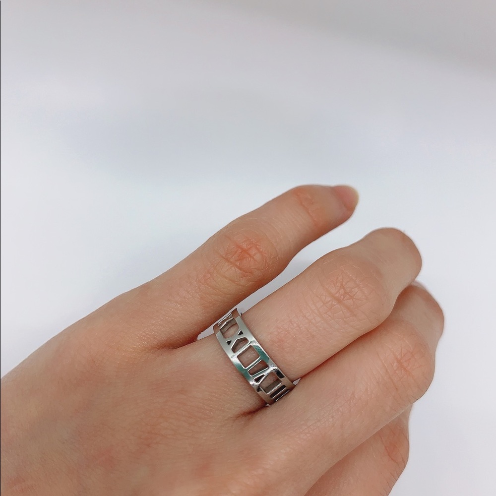 Stainless Steel Roman Numeral Ring Size 6